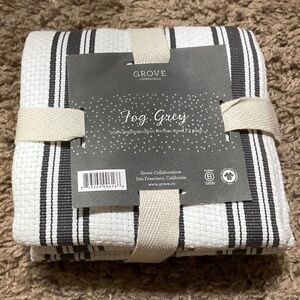 GROVE CO. Kitchen Towels Fog Grey 2 Pack